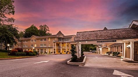 Mendenhall inn pa - 4 days ago · Enjoy award-winning entrees and impeccable service at Mendenhall Inn, a charming destination in the Brandywine Valley. Book a table online, check out the menu and reviews, and see the live music and catering options. 